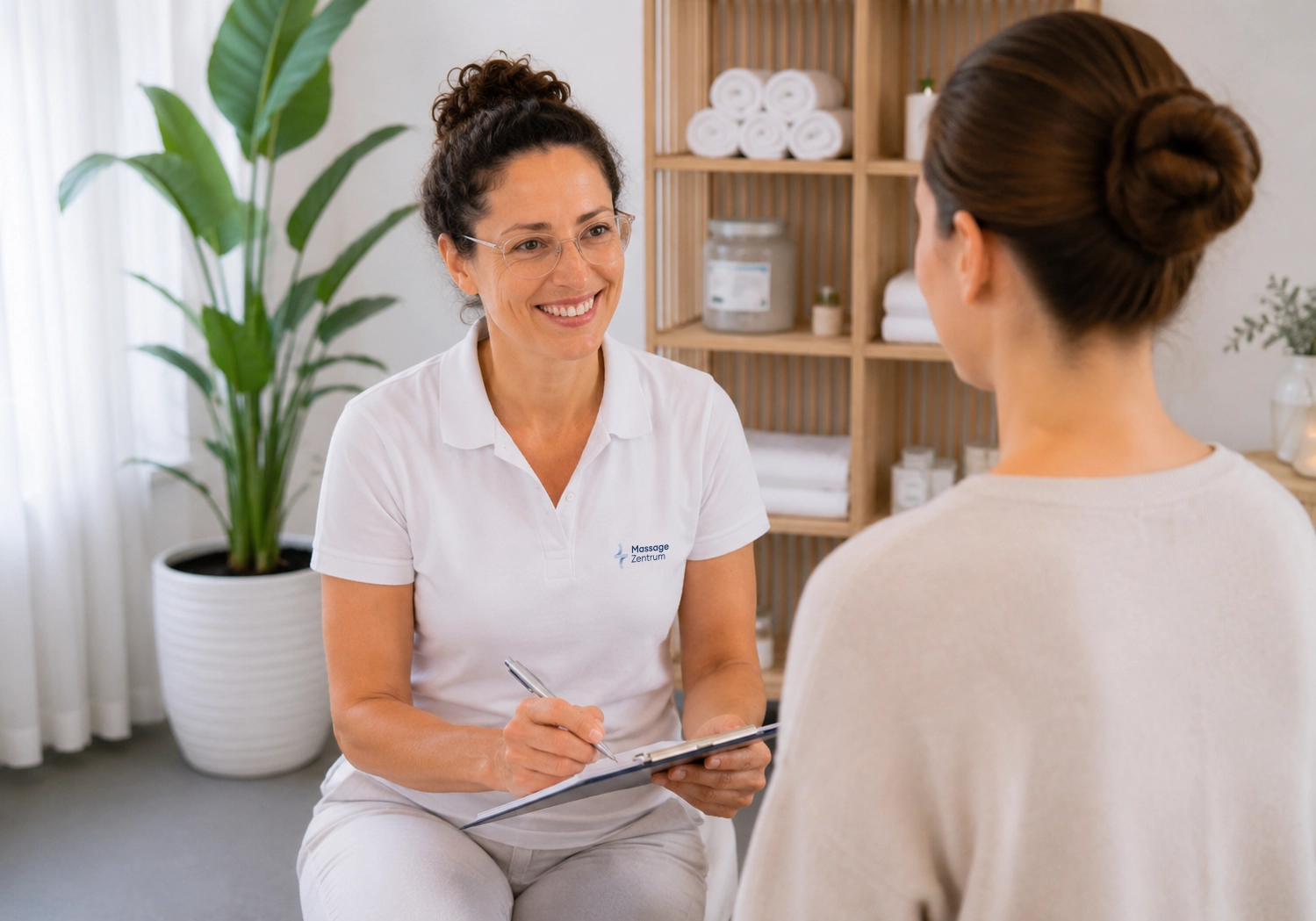 Befunderhebung vor der medizinischen Massage – Praxis in Baar